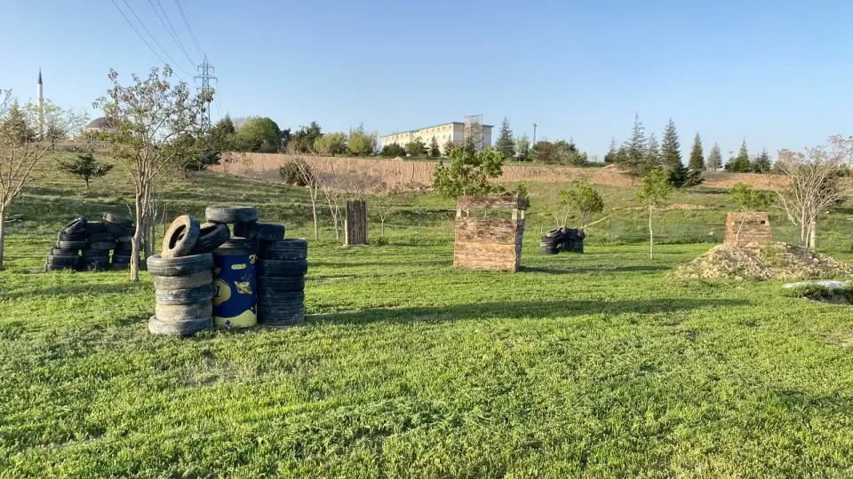 Rampa ve ahşap siperli paintball sahası, Selçuklu Konya